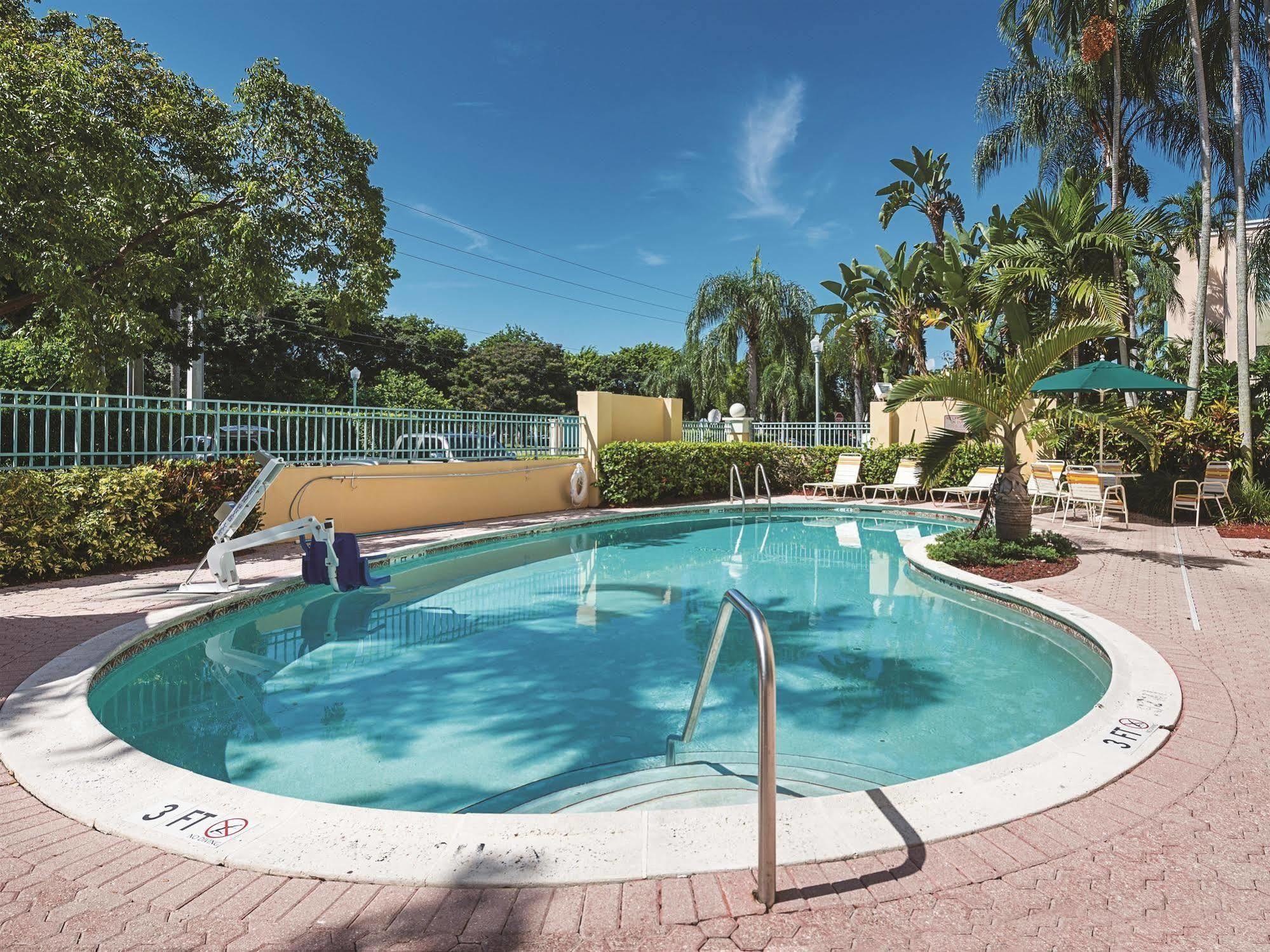 La Quinta By Wyndham Plantation At Sw 6Th St Hotel Eksteriør billede